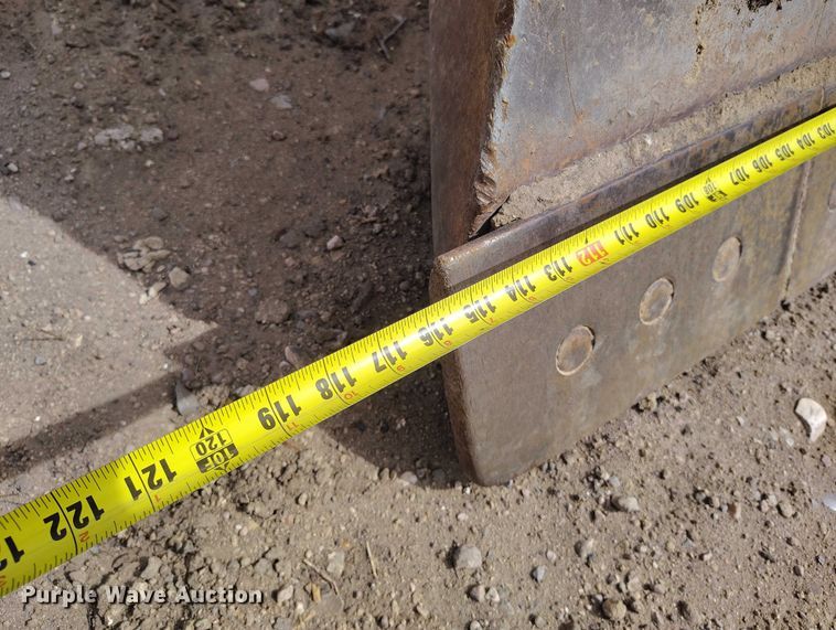 image for item EC8974 2016 John Deere 550K XLT dozer