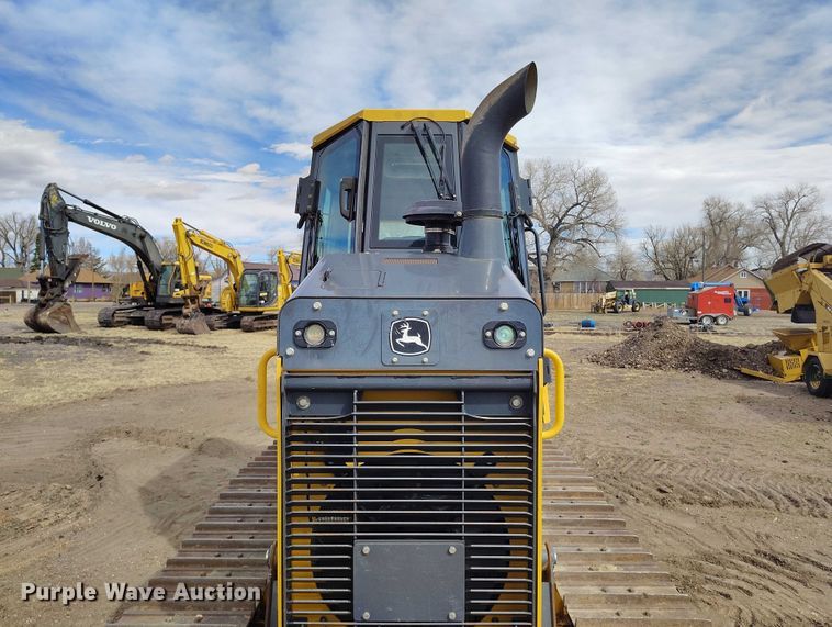 image for item EC8974 2016 John Deere 550K XLT dozer