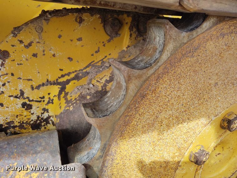 image for item EC8974 2016 John Deere 550K XLT dozer