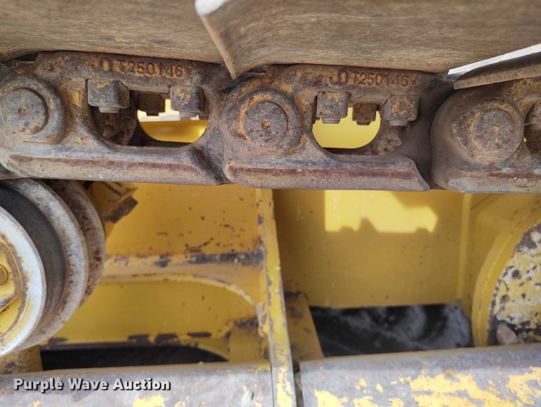 image for item EC8974 2016 John Deere 550K XLT dozer