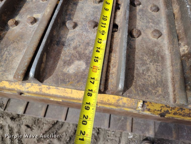 image for item EC8974 2016 John Deere 550K XLT dozer