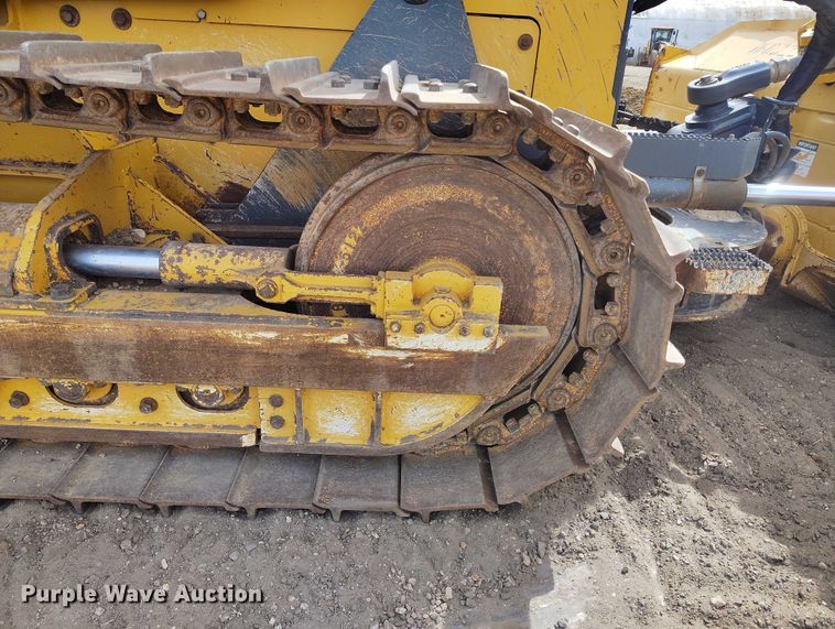 image for item EC8974 2016 John Deere 550K XLT dozer