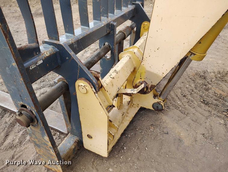 image for item EC8975 2008 Gehl DL11-55 telehandler