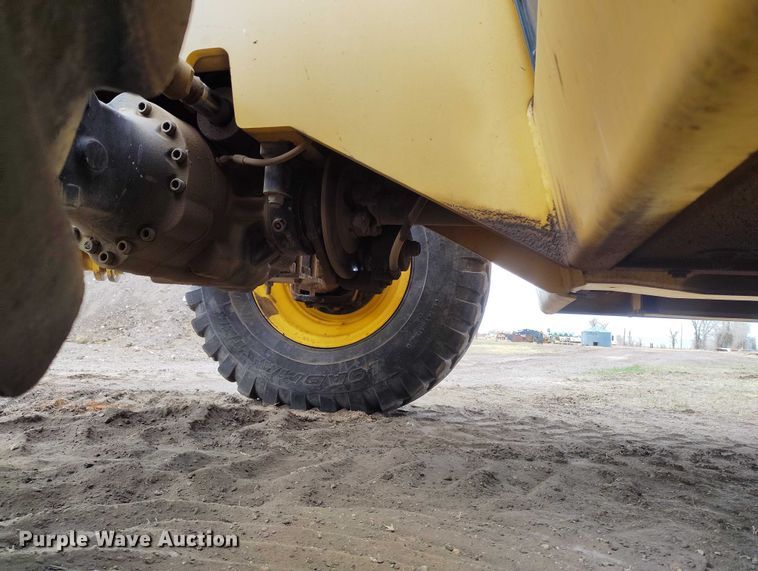 image for item EC8975 2008 Gehl DL11-55 telehandler