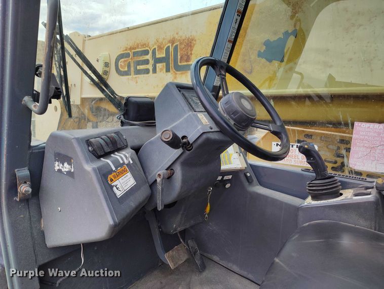 image for item EC8975 2008 Gehl DL11-55 telehandler