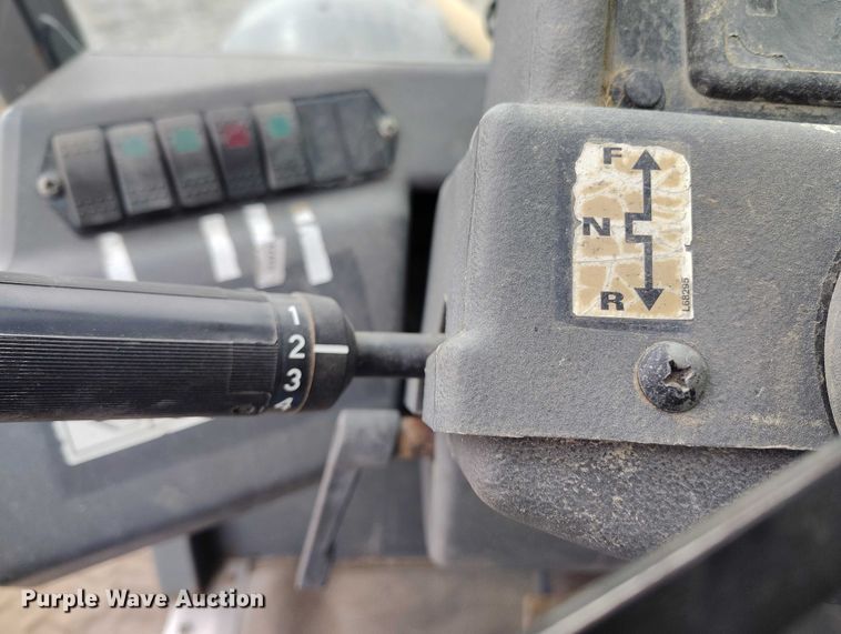 image for item EC8975 2008 Gehl DL11-55 telehandler