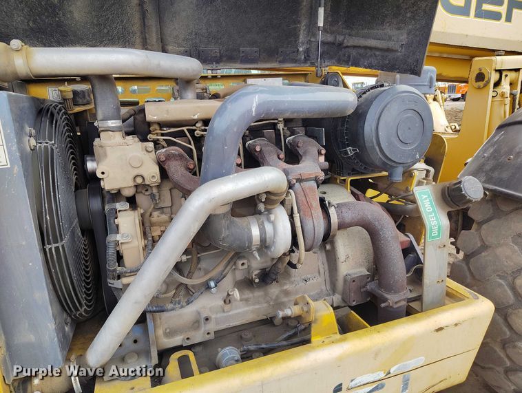 image for item EC8975 2008 Gehl DL11-55 telehandler