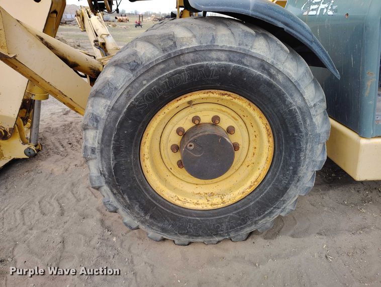 image for item EC8975 2008 Gehl DL11-55 telehandler