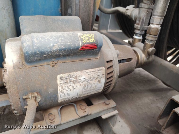 image for item EC8976 1997 Ground Heaters Inc E3000  ground heater