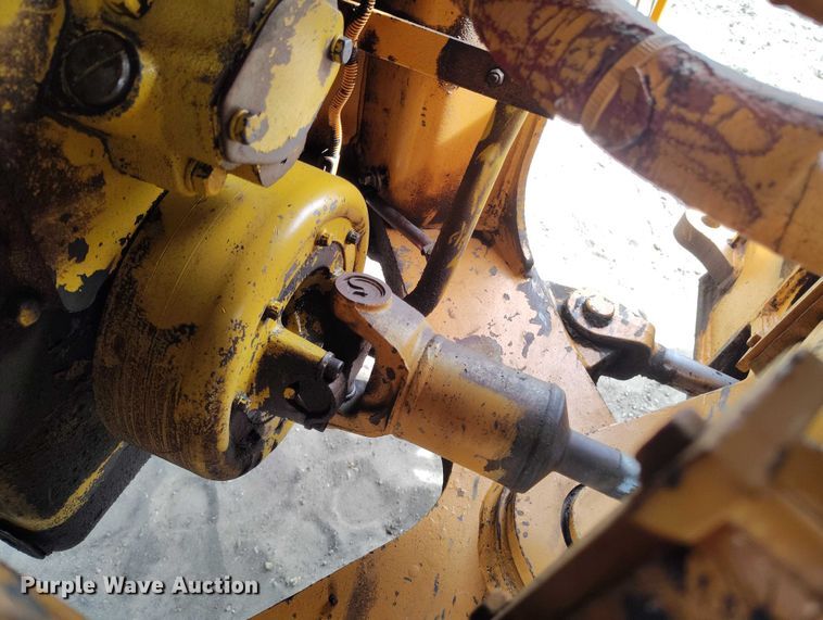 image for item EC8977 1988 Case 621 wheel loader