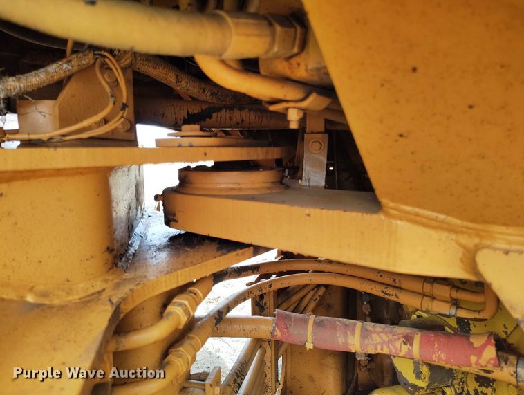 image for item EC8977 1988 Case 621 wheel loader