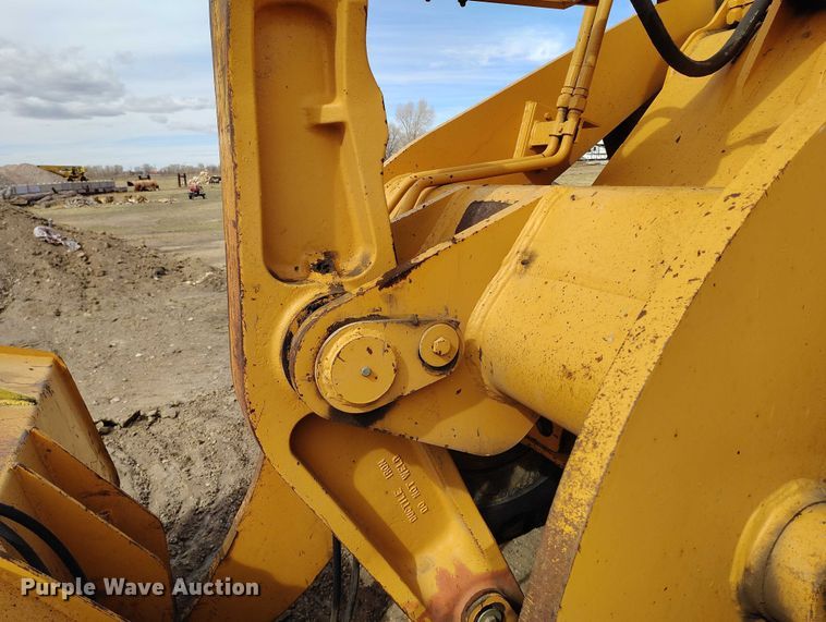 image for item EC8977 1988 Case 621 wheel loader