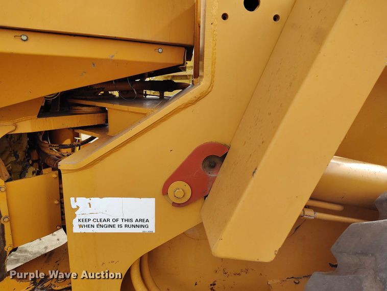 image for item EC8977 1988 Case 621 wheel loader