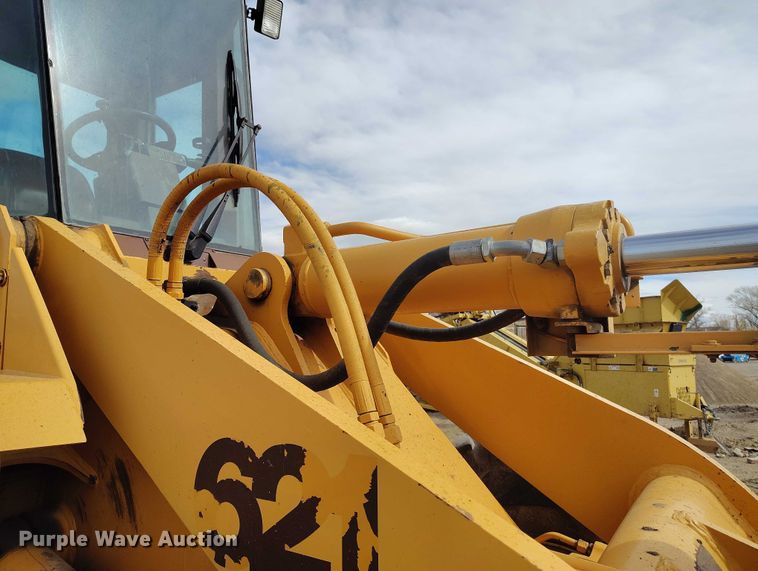 image for item EC8977 1988 Case 621 wheel loader