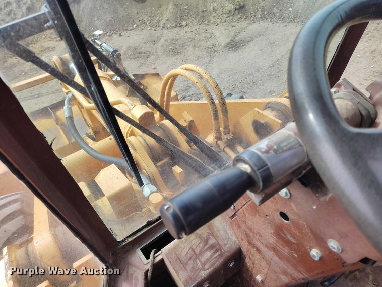 image for item EC8977 1988 Case 621 wheel loader