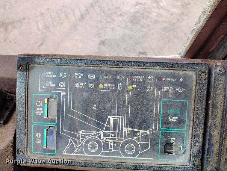 image for item EC8977 1988 Case 621 wheel loader