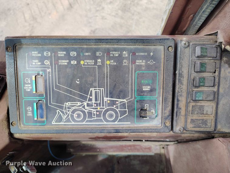 image for item EC8977 1988 Case 621 wheel loader