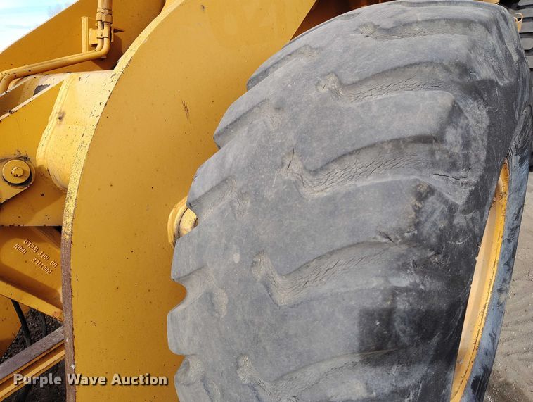 image for item EC8977 1988 Case 621 wheel loader