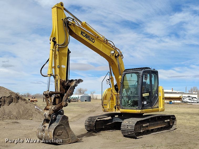 image for item EC8981 2015 Kobelco SK140SRLC-3 mini excavator