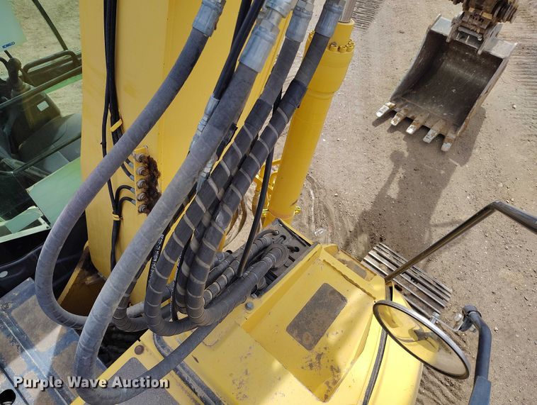 image for item EC8981 2015 Kobelco SK140SRLC-3 mini excavator