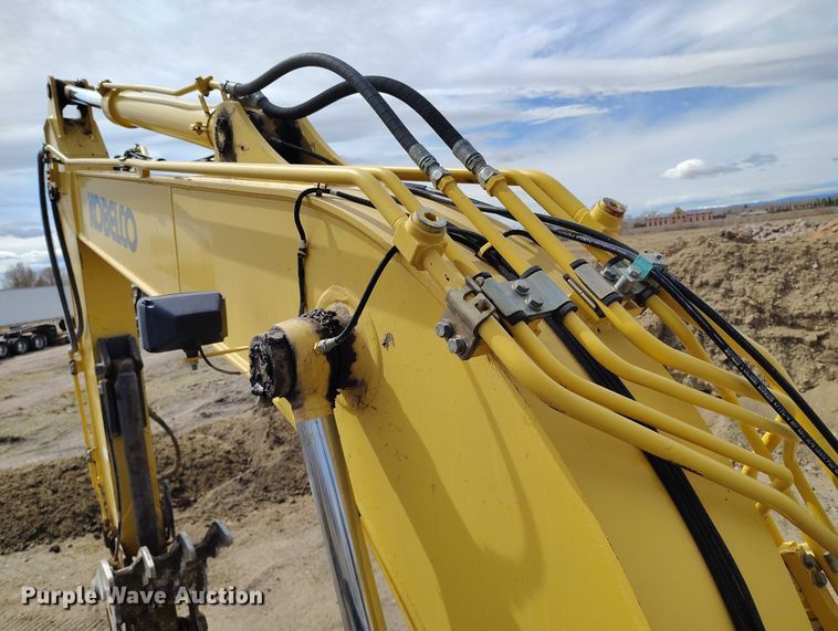 image for item EC8981 2015 Kobelco SK140SRLC-3 mini excavator