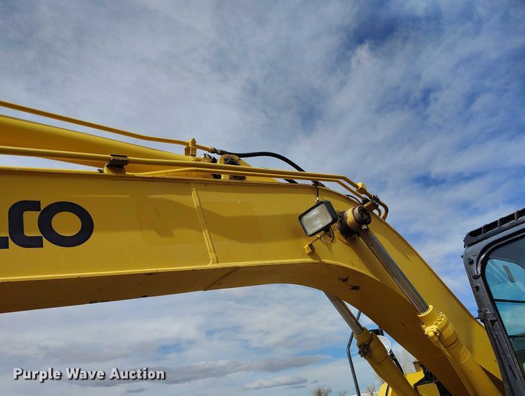 image for item EC8981 2015 Kobelco SK140SRLC-3 mini excavator