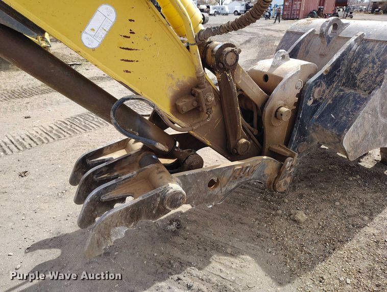 image for item EC8981 2015 Kobelco SK140SRLC-3 mini excavator