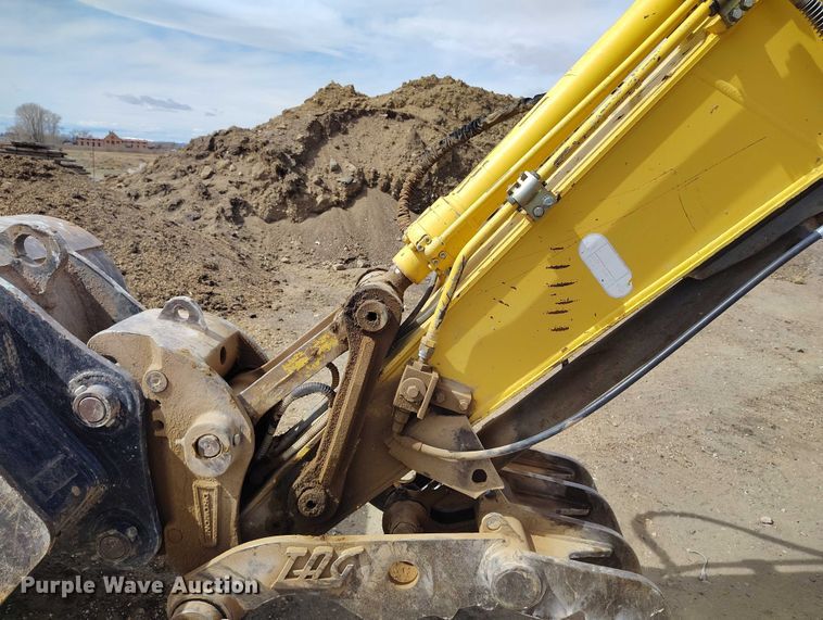 image for item EC8981 2015 Kobelco SK140SRLC-3 mini excavator