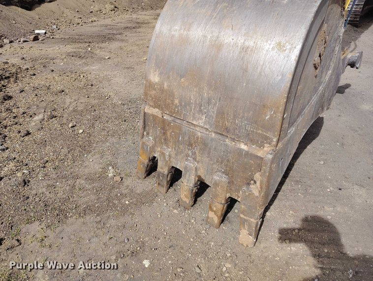 image for item EC8981 2015 Kobelco SK140SRLC-3 mini excavator