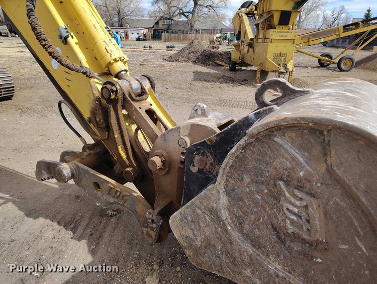 image for item EC8981 2015 Kobelco SK140SRLC-3 mini excavator