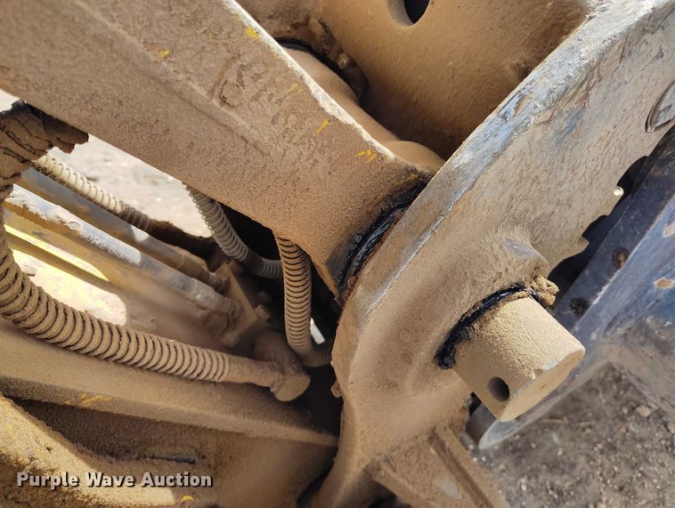 image for item EC8981 2015 Kobelco SK140SRLC-3 mini excavator