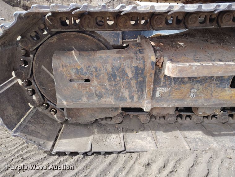 image for item EC8981 2015 Kobelco SK140SRLC-3 mini excavator