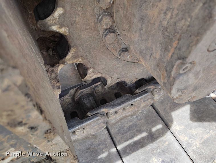 image for item EC8981 2015 Kobelco SK140SRLC-3 mini excavator