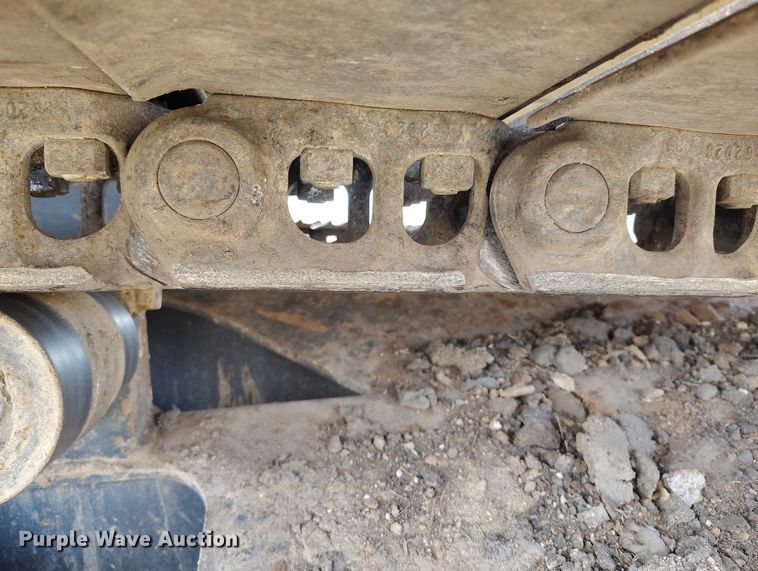 image for item EC8981 2015 Kobelco SK140SRLC-3 mini excavator