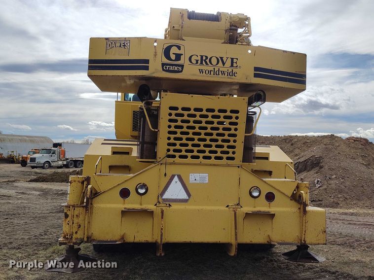 image for item EC8983 1993 Grove RT745 crane