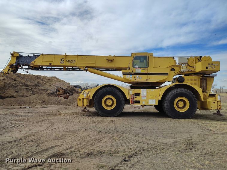 image for item EC8983 1993 Grove RT745 crane