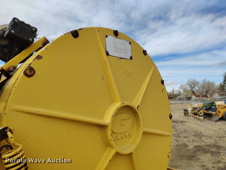 image for item EC8983 1993 Grove RT745 crane