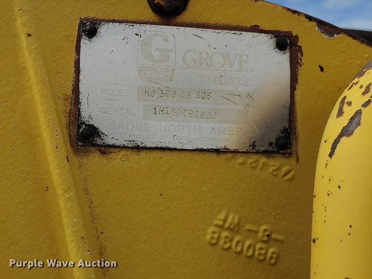 image for item EC8983 1993 Grove RT745 crane