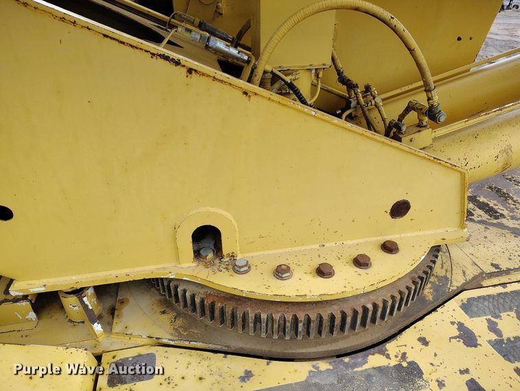 image for item EC8983 1993 Grove RT745 crane