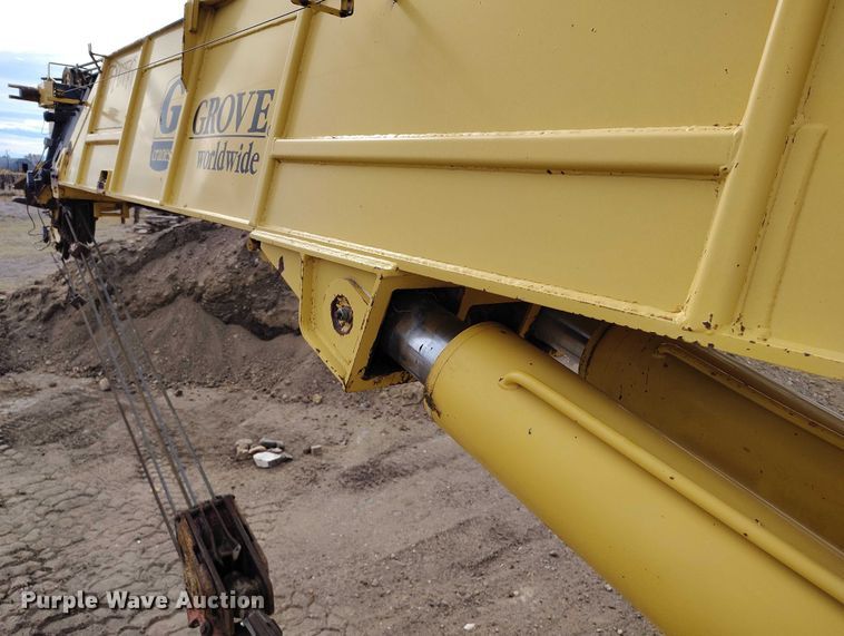 image for item EC8983 1993 Grove RT745 crane
