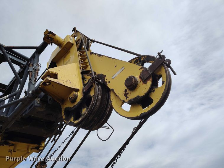 image for item EC8983 1993 Grove RT745 crane