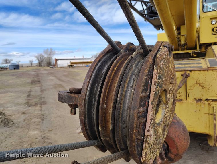 image for item EC8983 1993 Grove RT745 crane