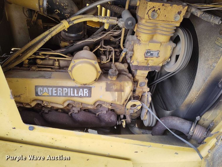 image for item EC8983 1993 Grove RT745 crane