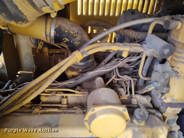 image for item EC8983 1993 Grove RT745 crane