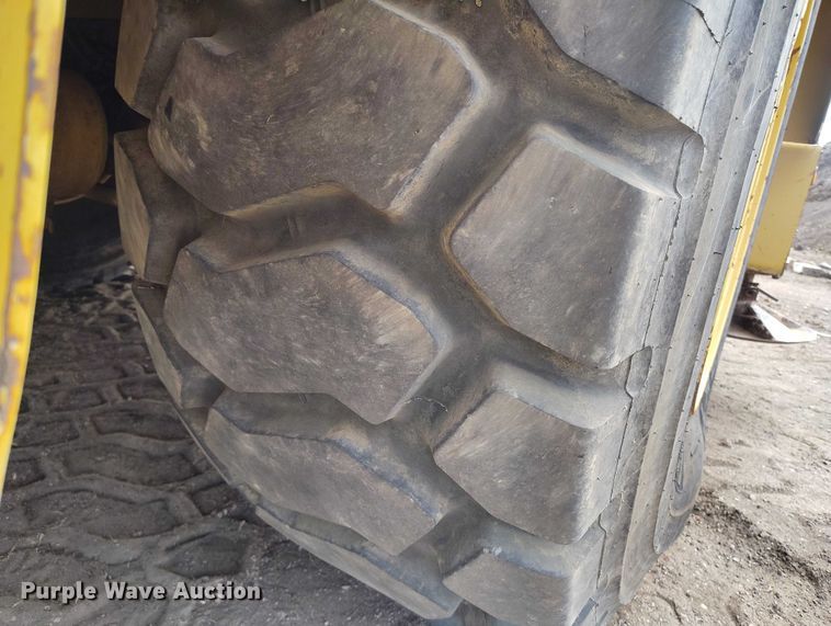 image for item EC8983 1993 Grove RT745 crane