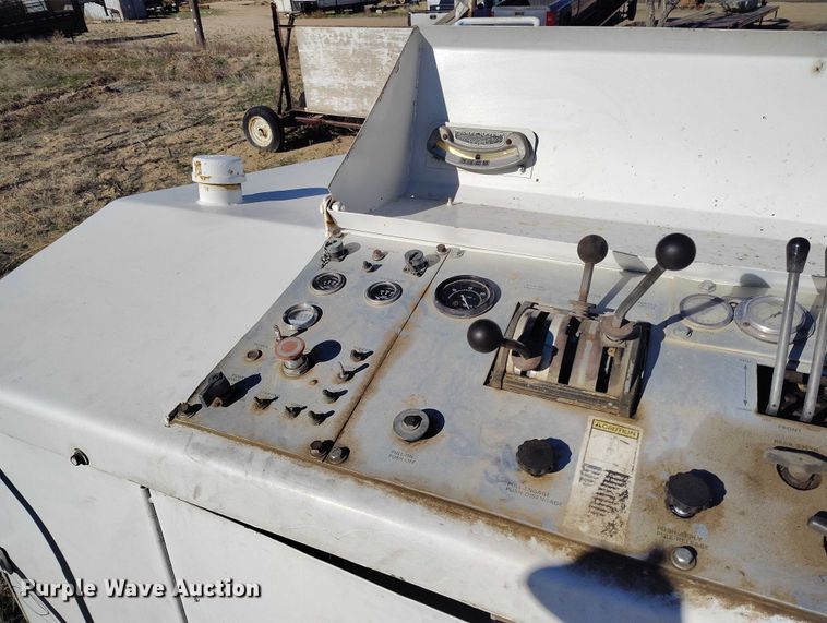 image for item EC8984 1991 Roadtec RX-25 milling machine