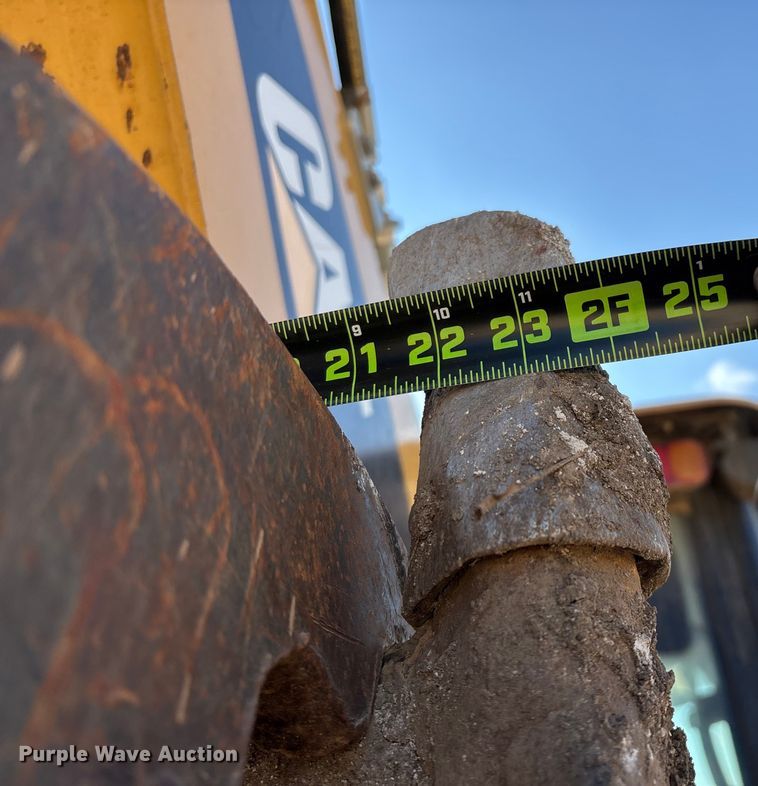 image for item ED2449 2015 Caterpillar 420F2 IT backhoe