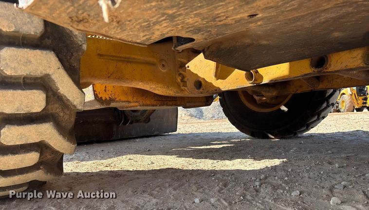 image for item ED2449 2015 Caterpillar 420F2 IT backhoe
