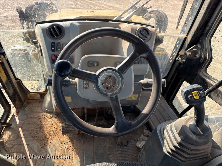 image for item ED2449 2015 Caterpillar 420F2 IT backhoe