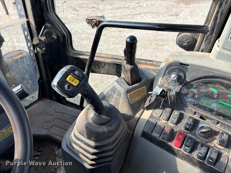 image for item ED2449 2015 Caterpillar 420F2 IT backhoe